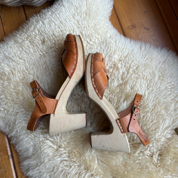 Swedish Hasbeens Leather Peep Toe Clogs - Picture 8 of 12